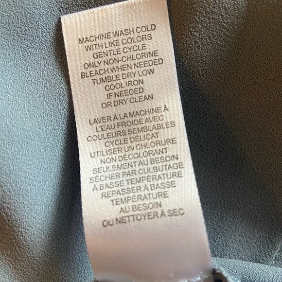 NWOT Beautiful Powder Slate Blue Blouse - Picture 10 of 15